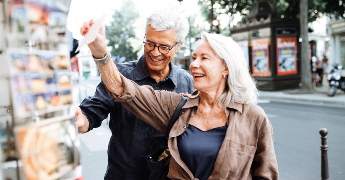 People moving to France on a visitor visa