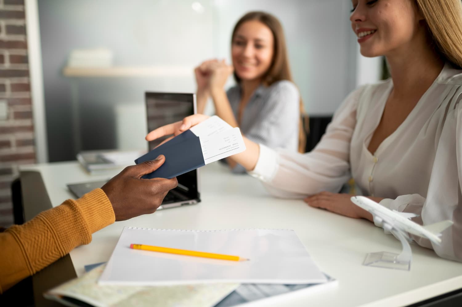 Spain work visa and employment-based residence permits as alternatives to the Golden Visa