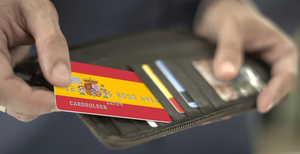 Tarjeta de crédito bancaria española y servicios bancarios