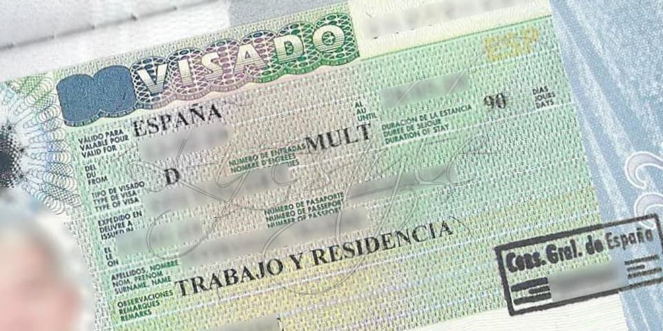 Spanish national visa sticker marked trabajo y residencia, type D, for work and residence